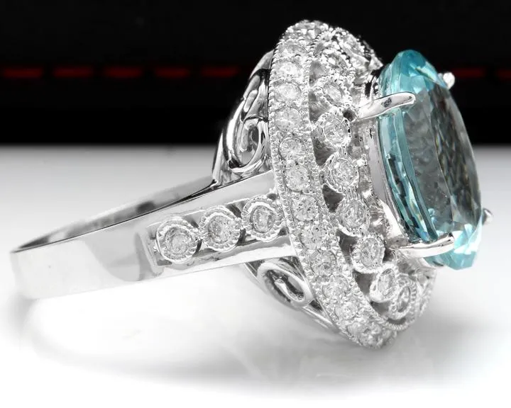 11.80 Carats Exquisite Natural Aquamarine and Diamond 14K Solid White Gold Ring