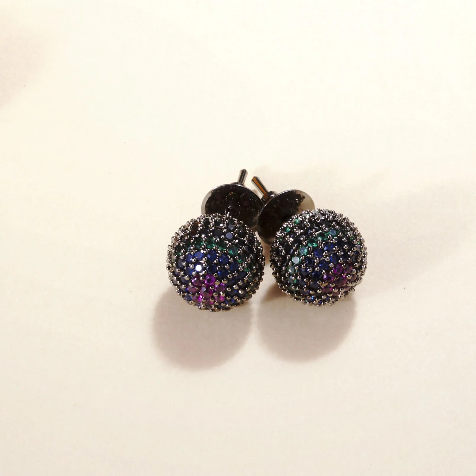 Black Round Diamond Stud Earrings