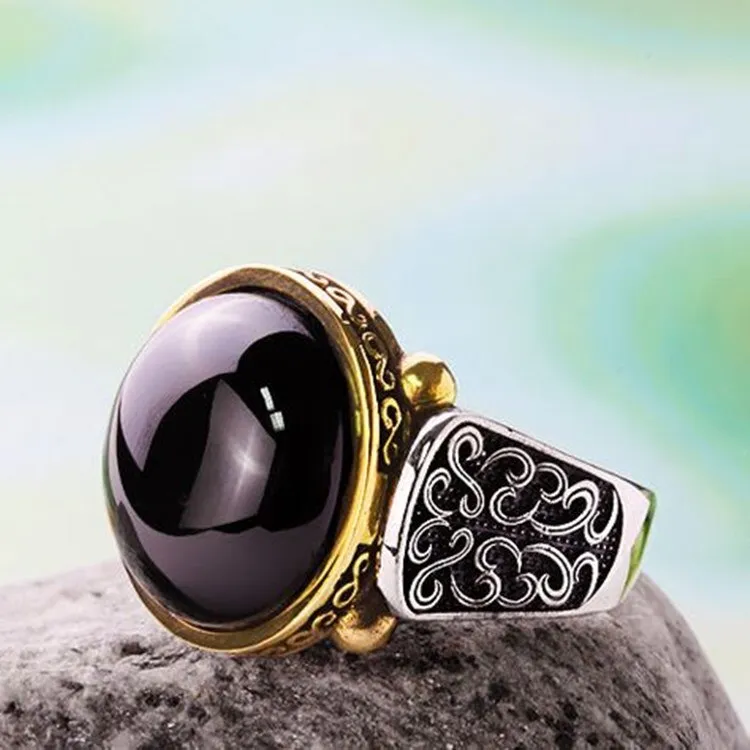 Chicmy-Craved Pattern Black Egg-shaped Crystal Silver Color Ring