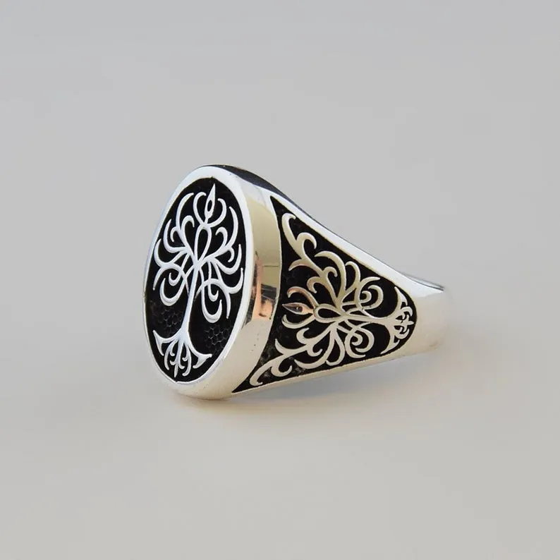 Chicmy-Craved Pattern Black Egg-shaped Crystal Silver Color Ring