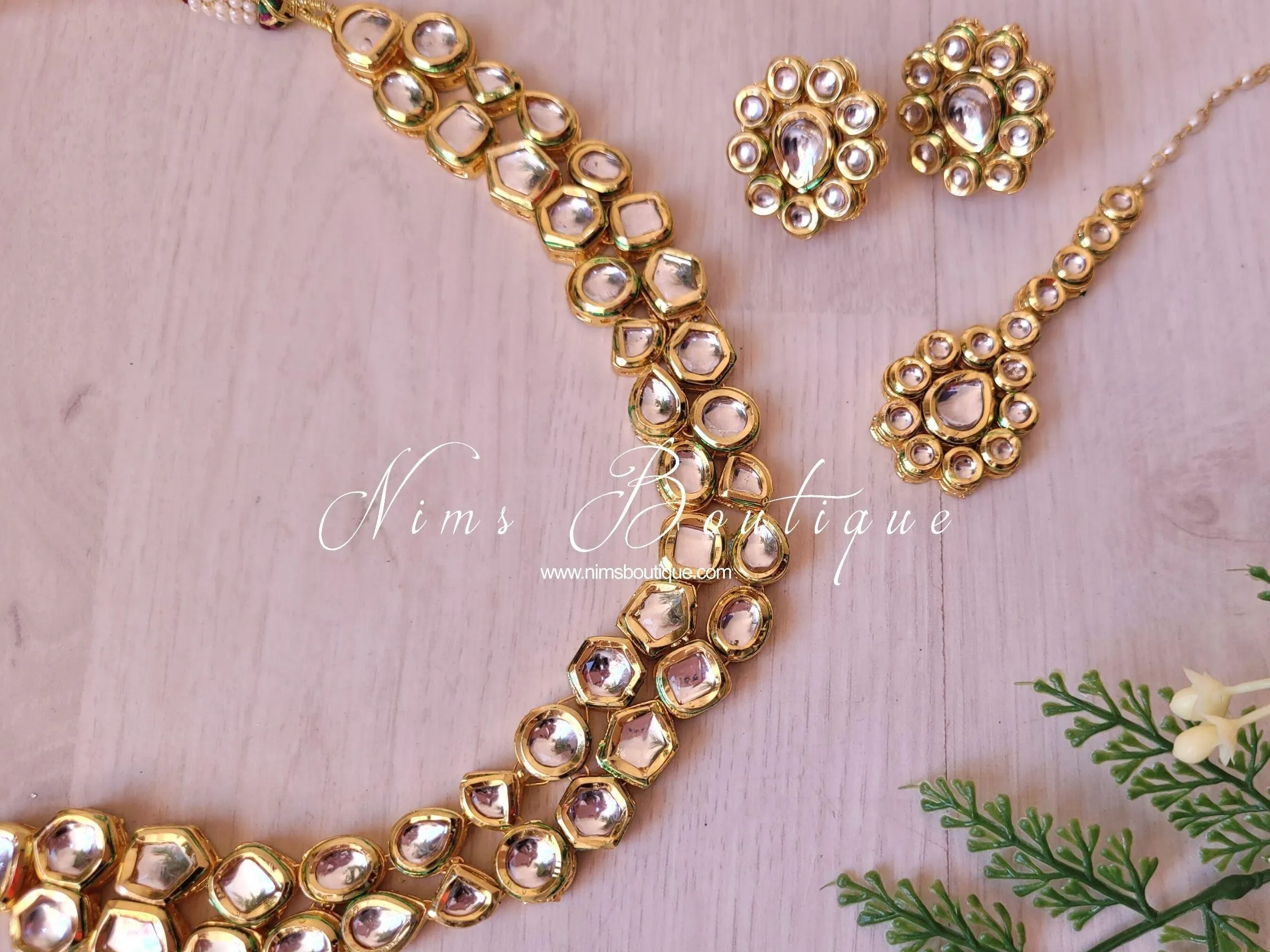 Classic Kundan Akira Set