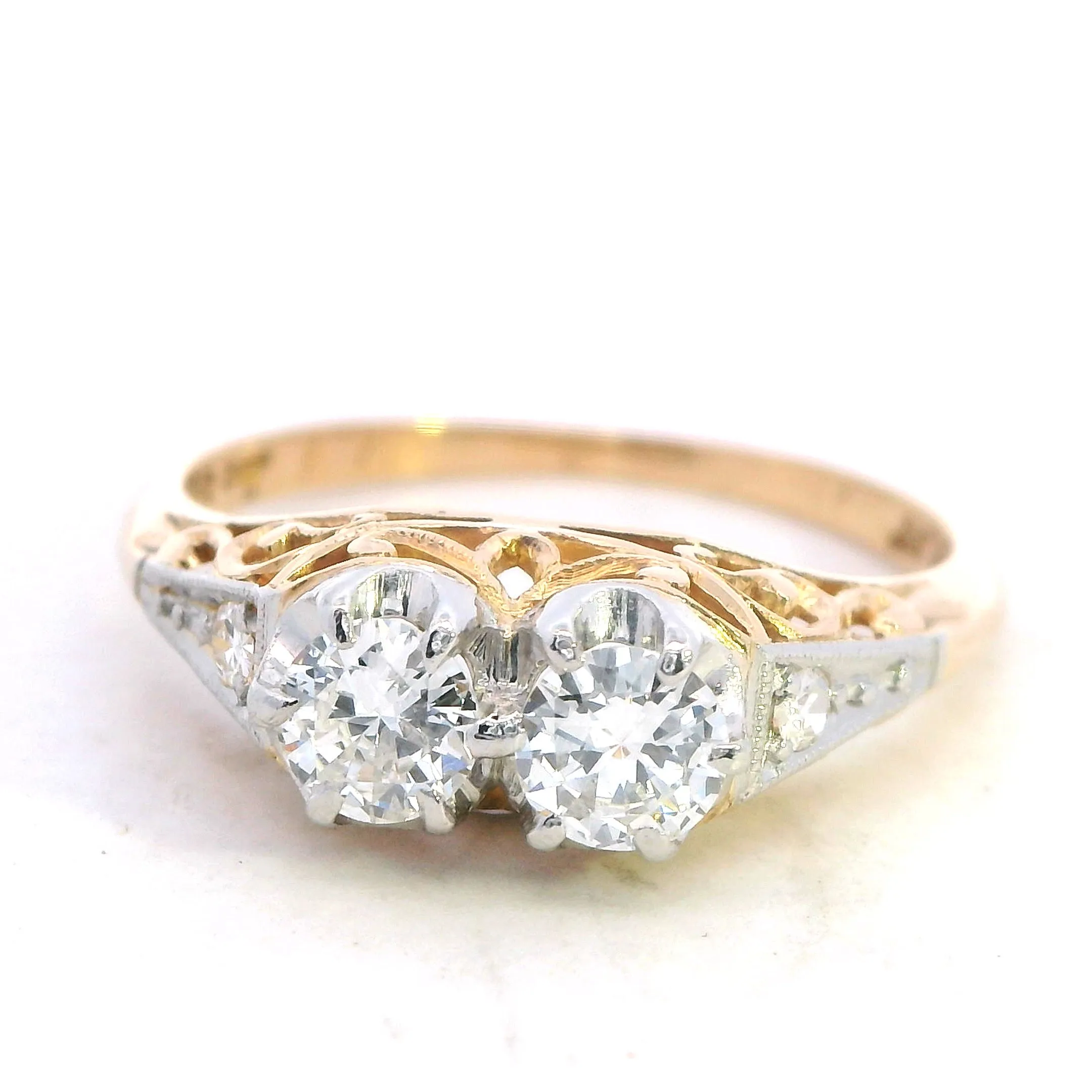 Exquisite 18ct Yellow Gold 4 Stone Diamond Ring