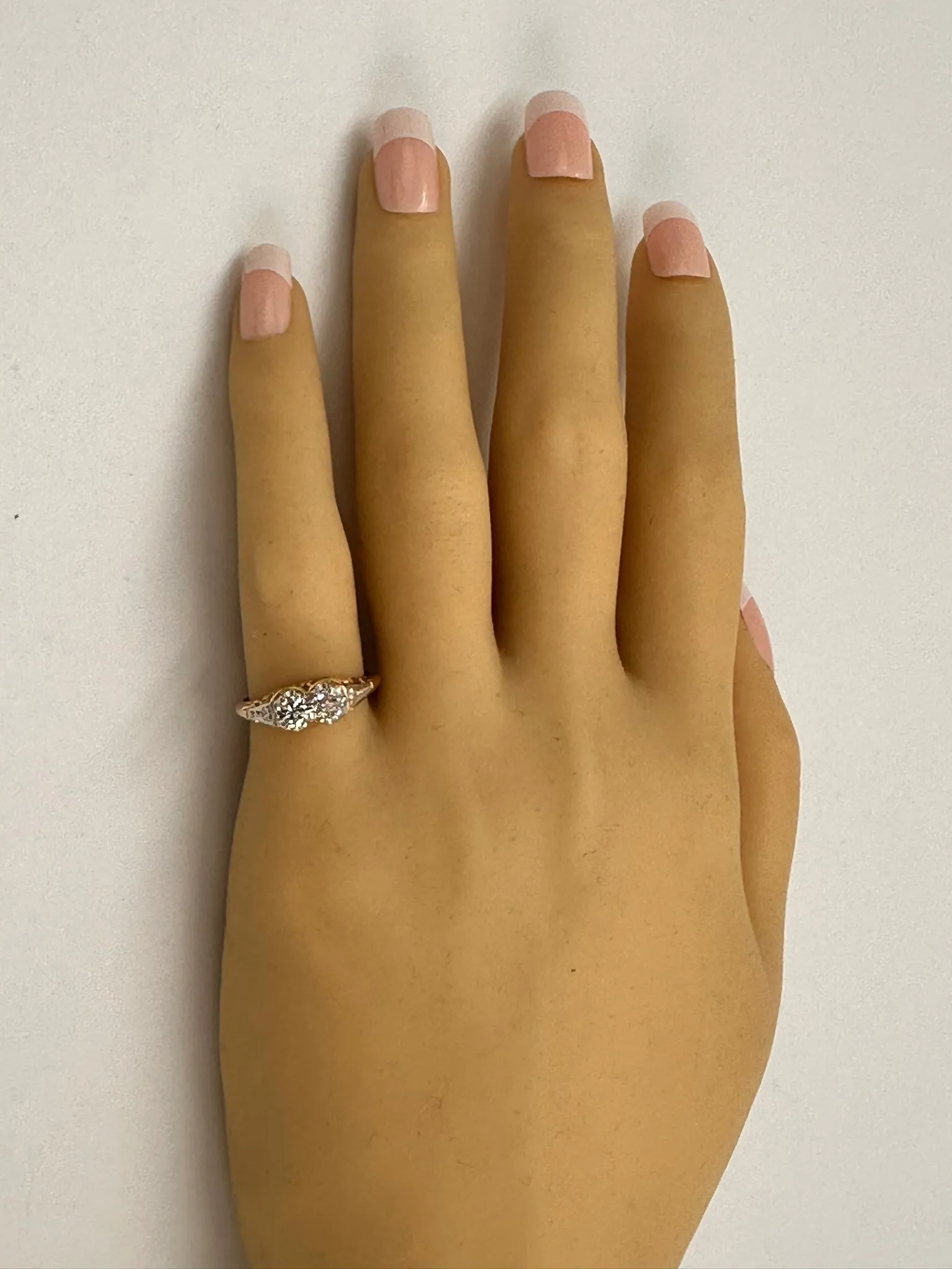 Exquisite 18ct Yellow Gold 4 Stone Diamond Ring