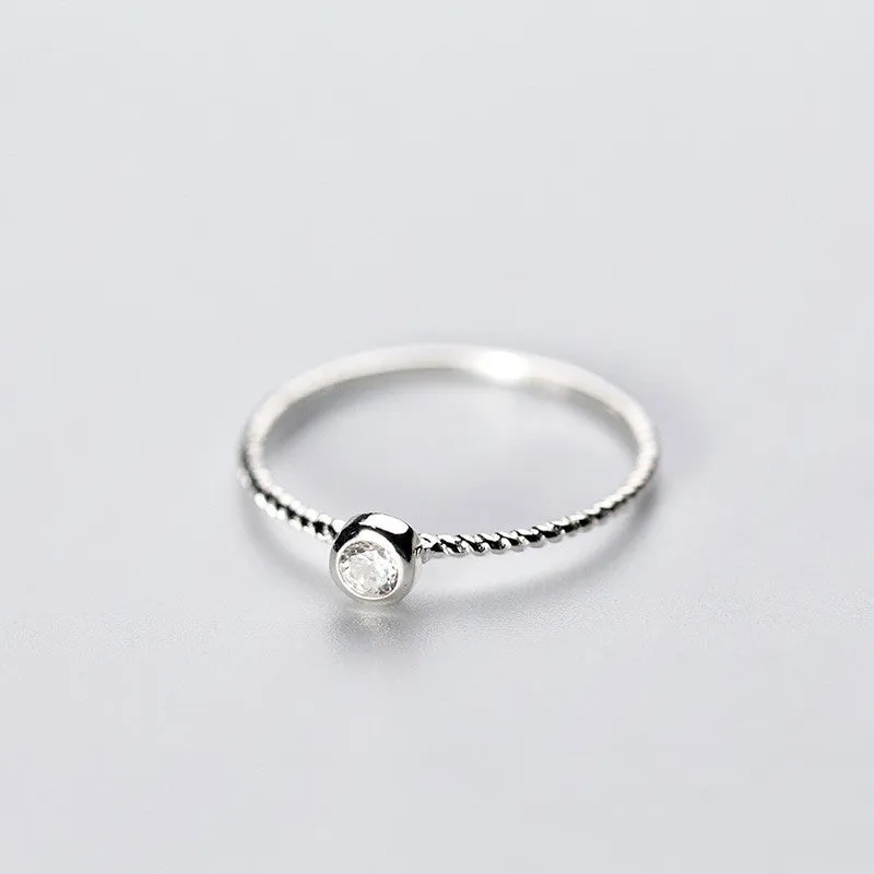 Fashion Single Diamond Twist S925 Silver Ring