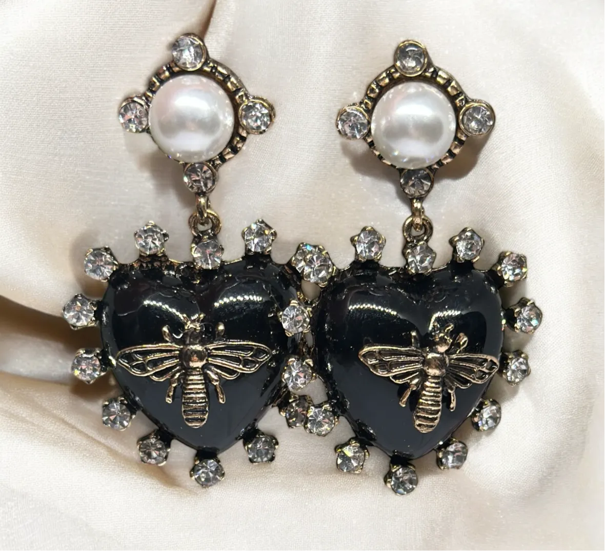 Fauna - Gold bee heart statement earrings with pearl| vintage style pearl rhinestone earrings | rhinestone dangle oversize earrings I