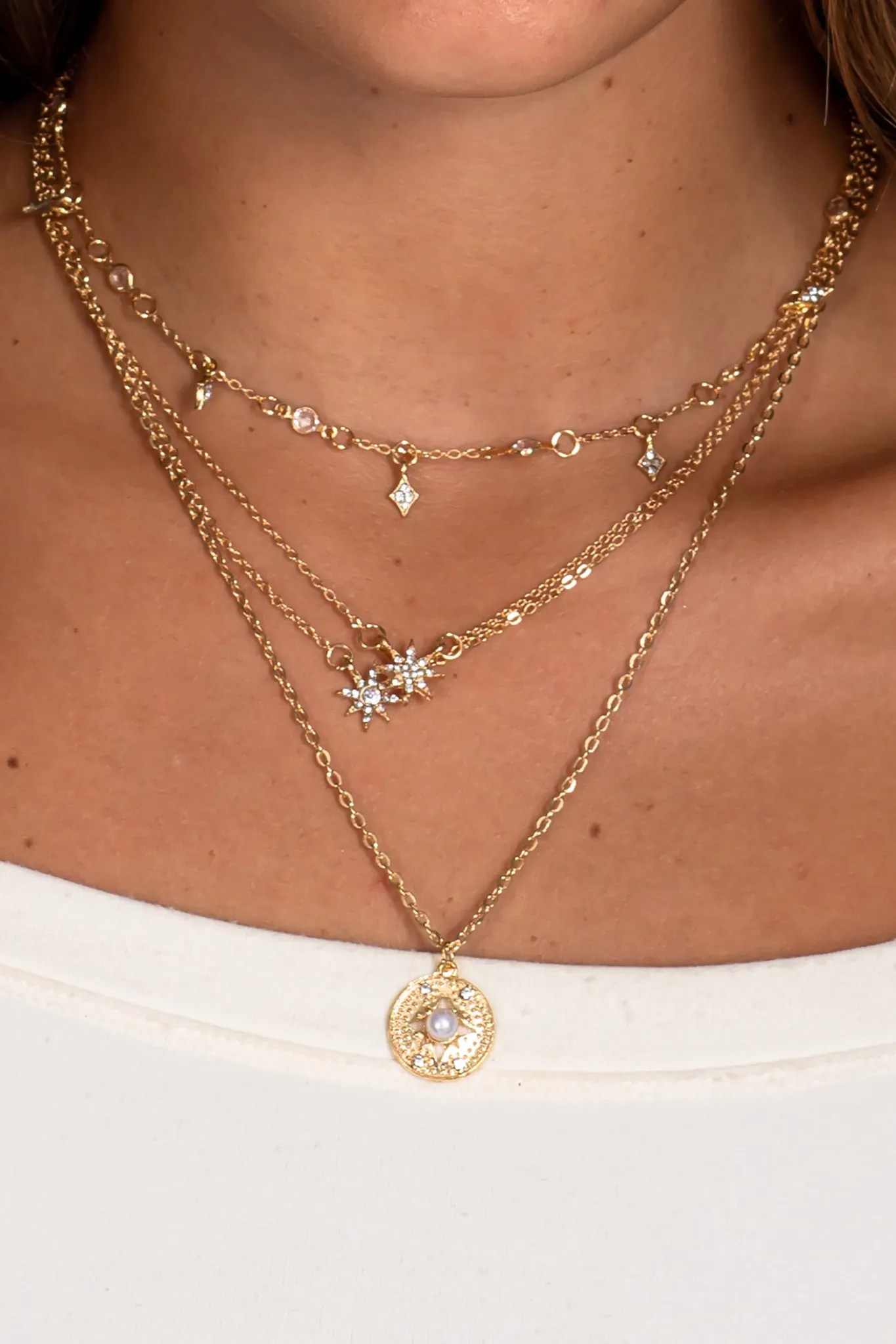 Gold Necklace with Star Pendant