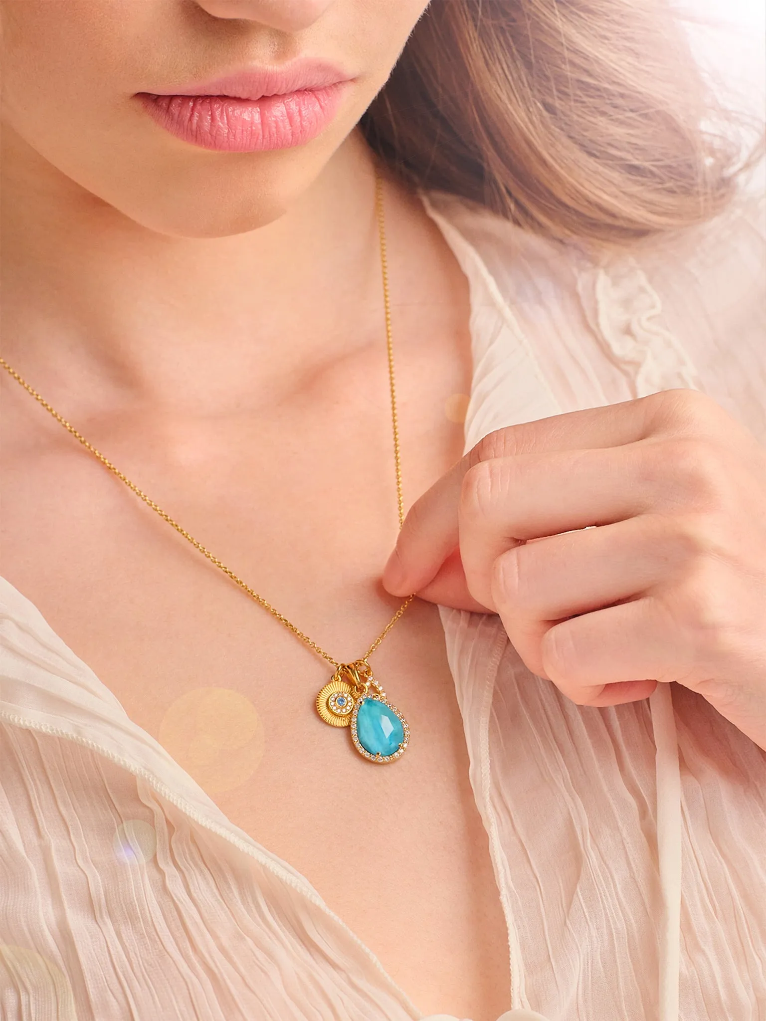 Lara Eyes Necklace Gold White Aqua