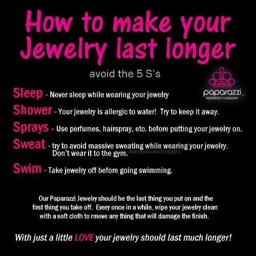 Paparazzi Center Of Attention - Purple Necklace & Earrings Set