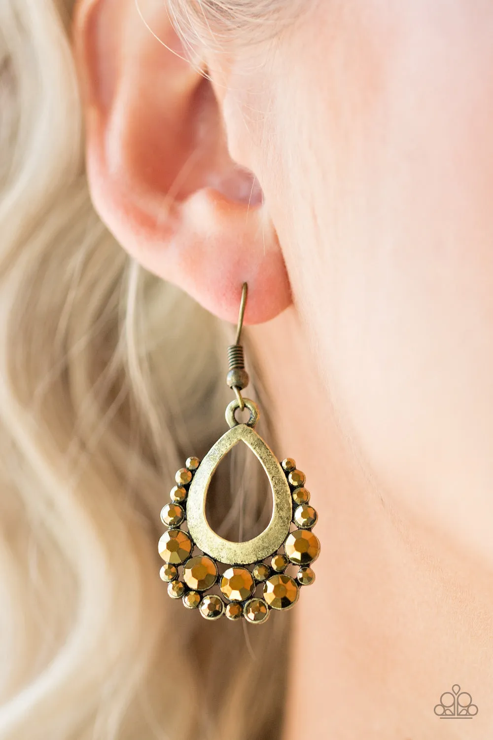 Paparazzi Table For Two Brass Fishhook Earrings - P5ED-BRXX-046XX