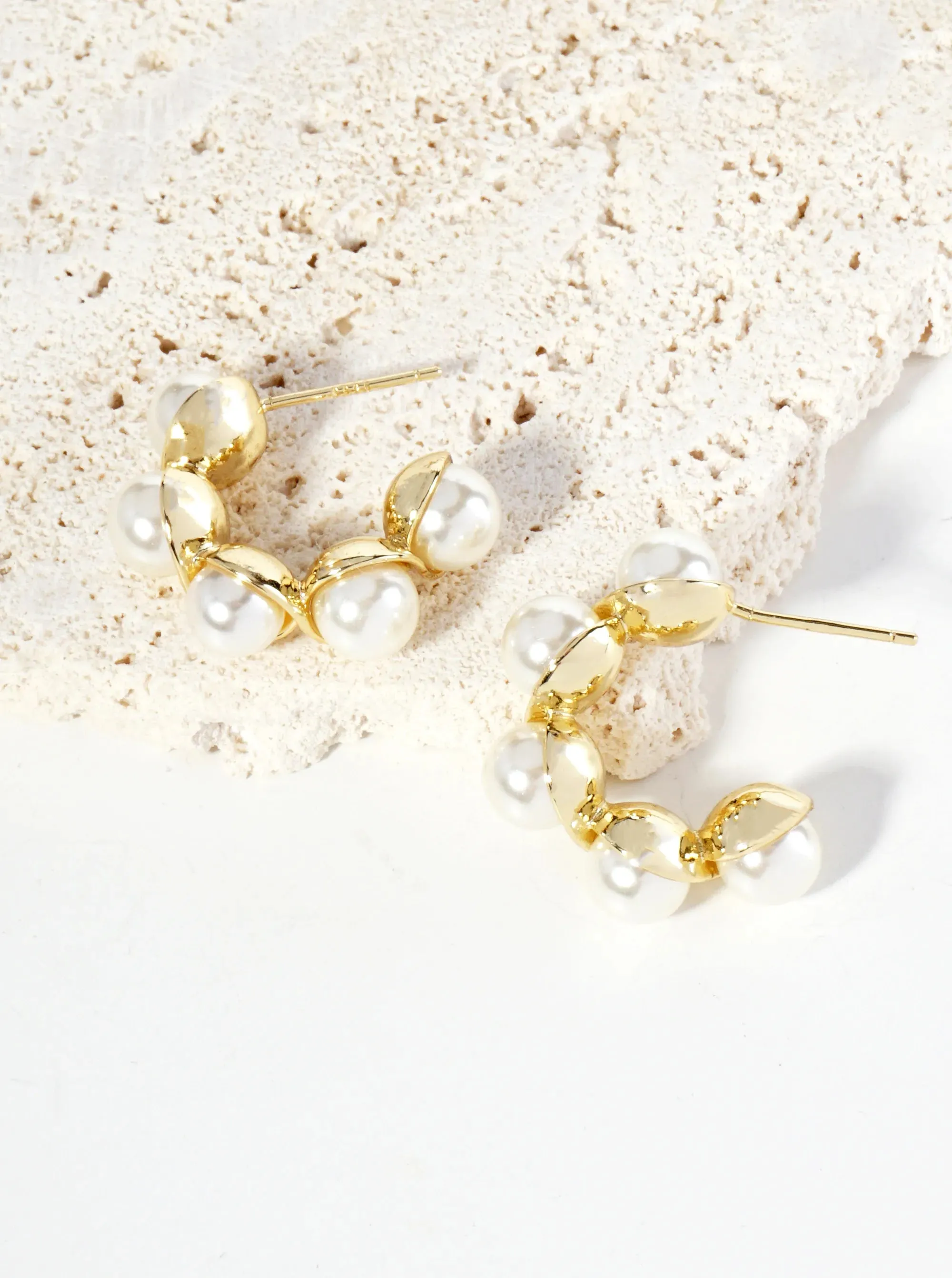 Paula Pearl Hoop Earrings