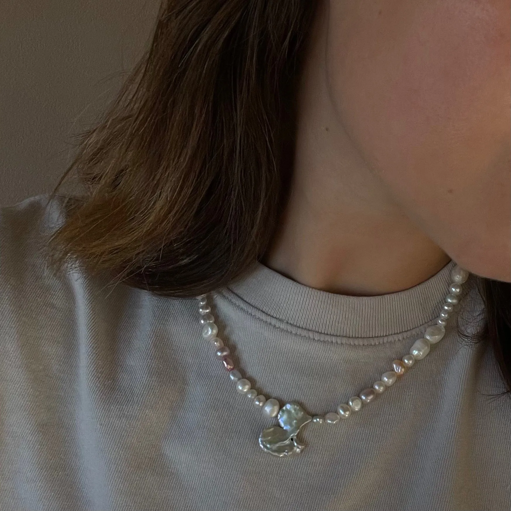 Protextor Parrish Valda Pearl Necklace in Gold