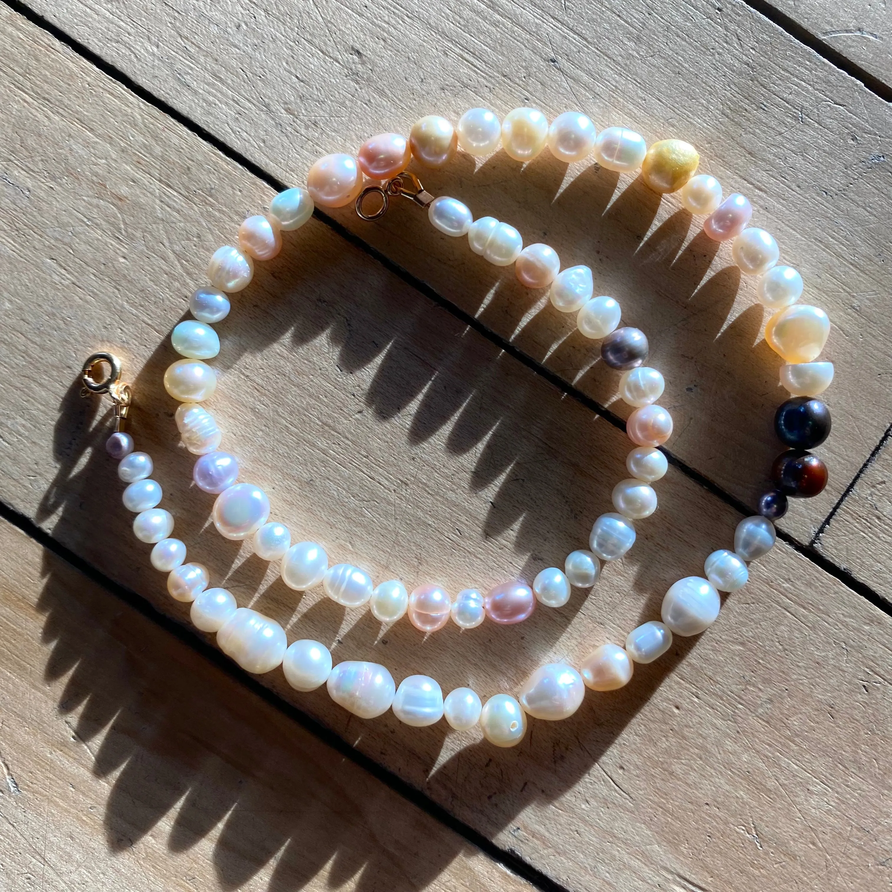 Protextor Parrish Valda Pearl Necklace in Gold