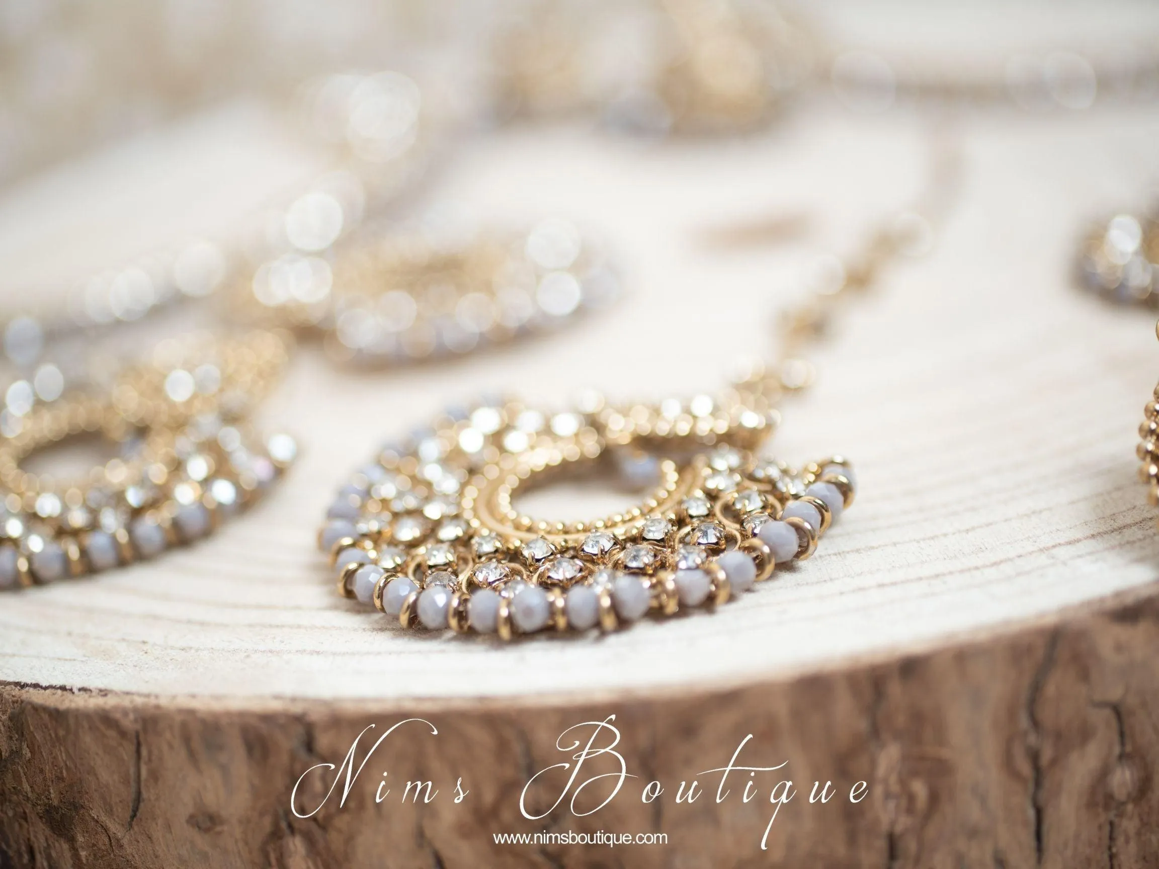 Royal Grey Chand Tikka Set