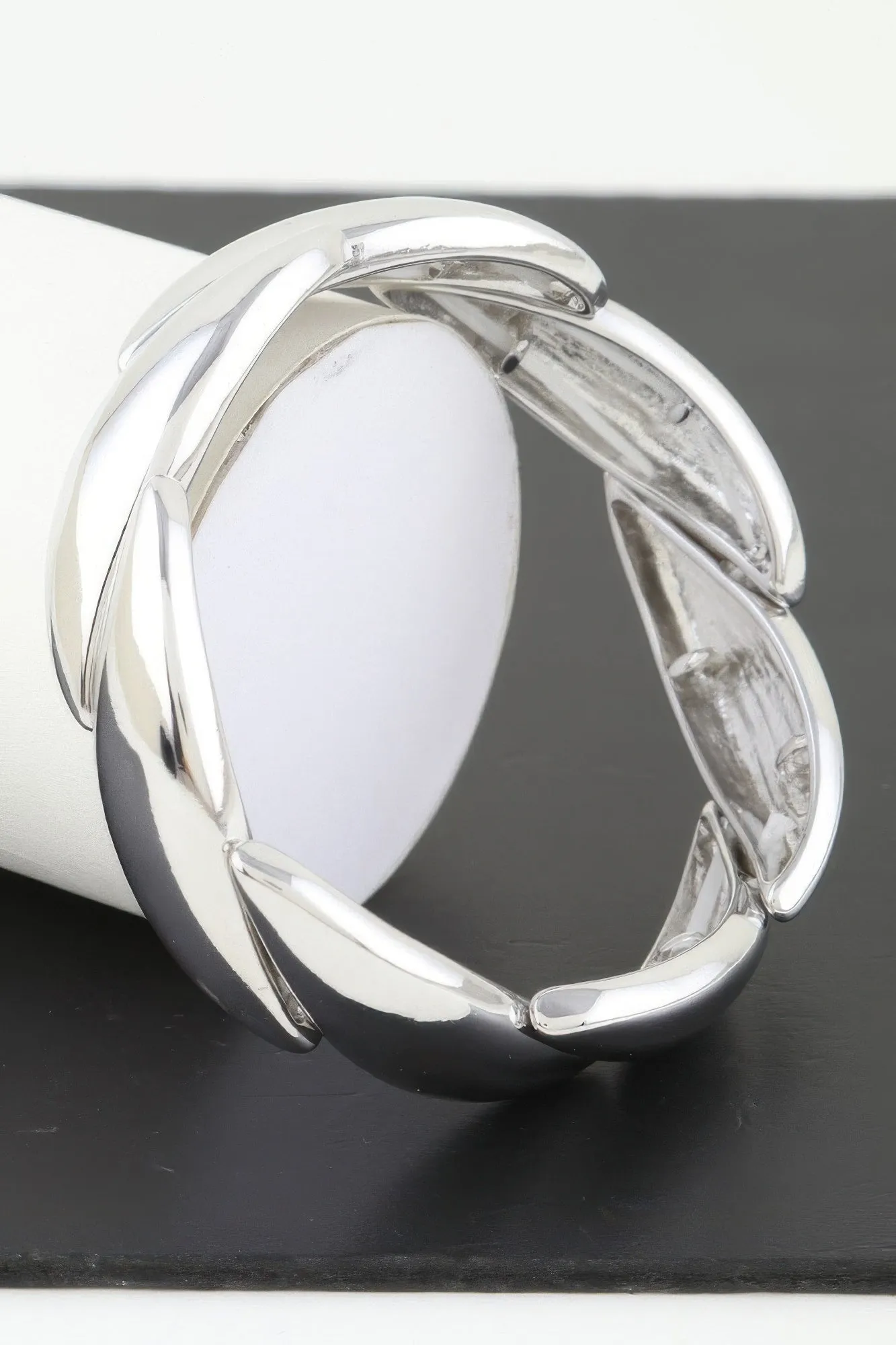 Shiny Overlapping Leaves Bracelet