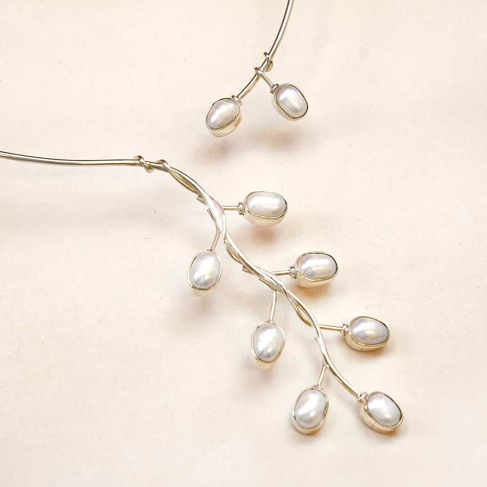 Silver Pearl Collar Necklace