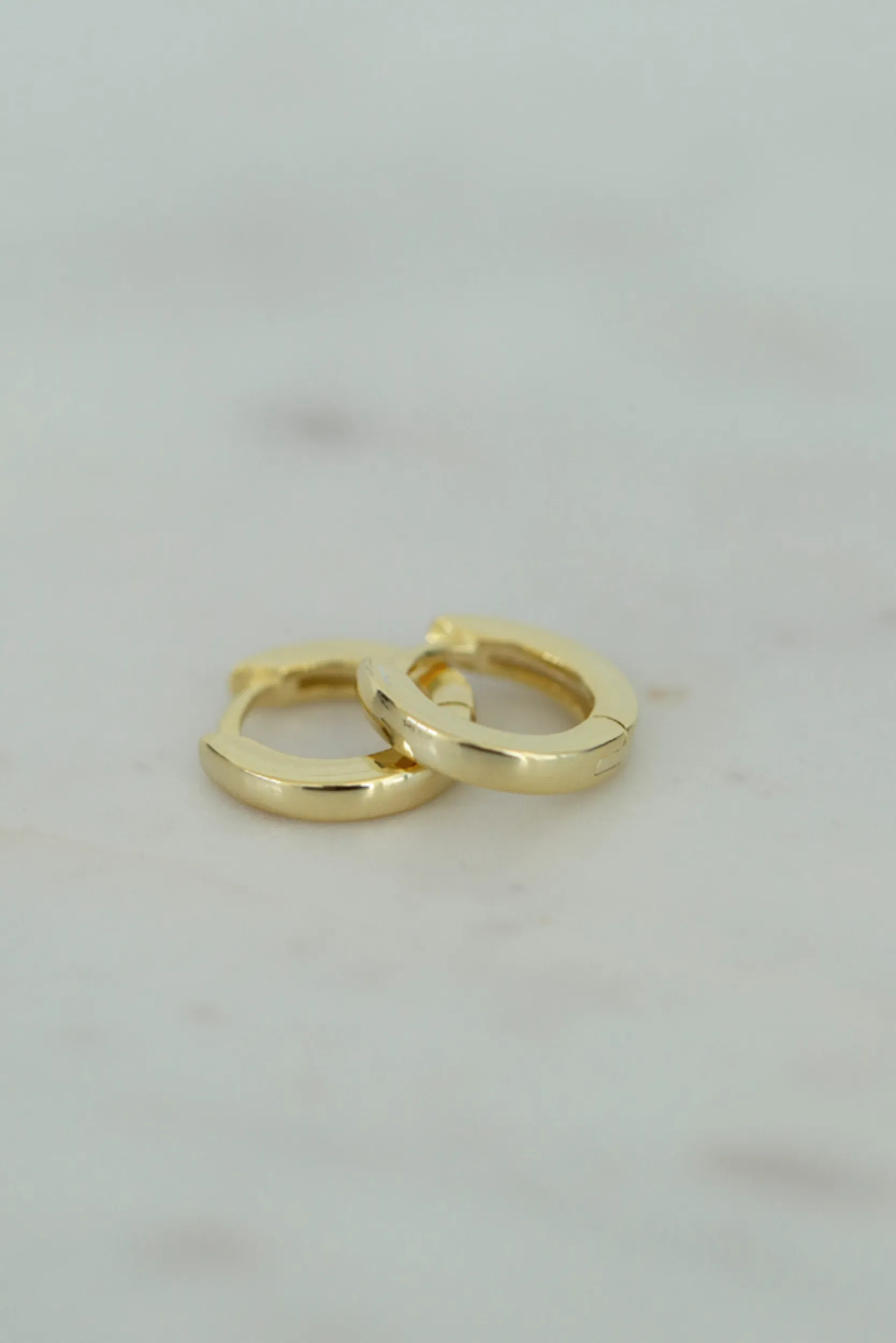 So Classic Huggies - Gold
